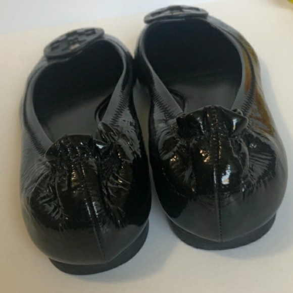 Tory Burch Reva Black Patent Logo Flat Cinch 8 - Picture 8 of 10